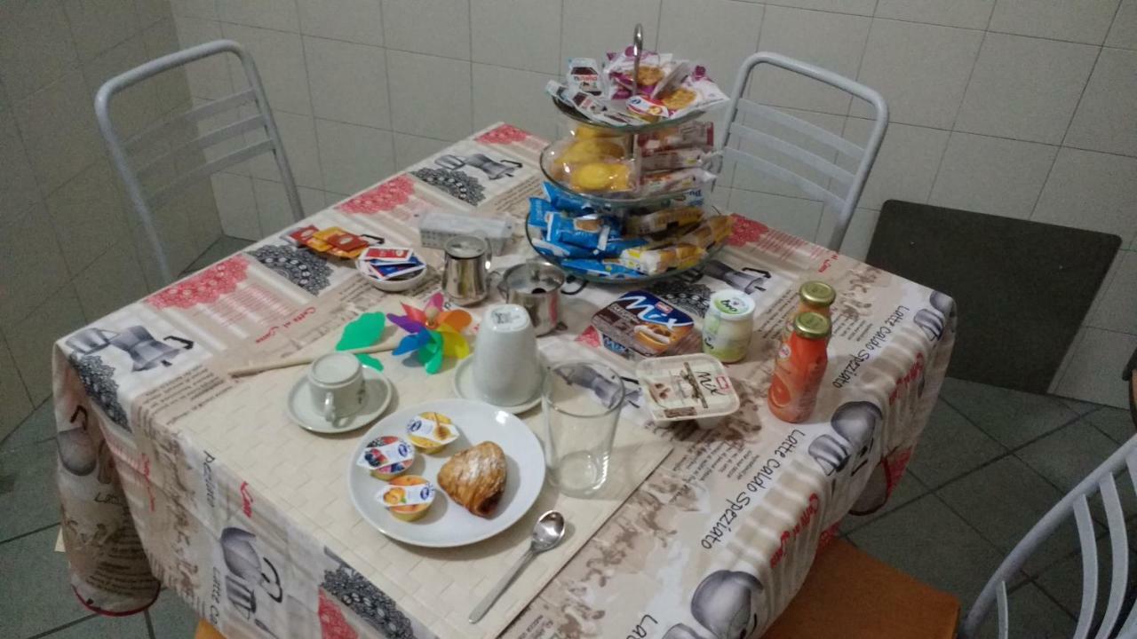 A Casa Di Arturo Bed & Breakfast Naples Exterior photo