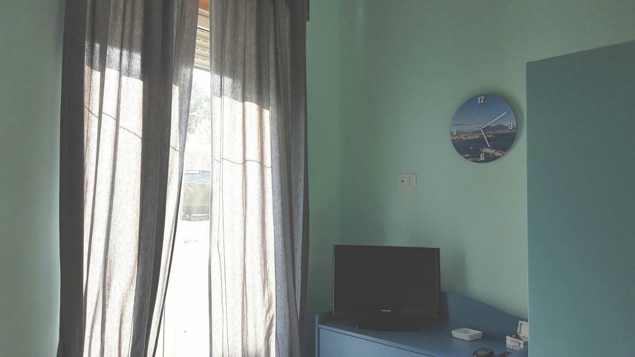 A Casa Di Arturo Bed & Breakfast Naples Exterior photo